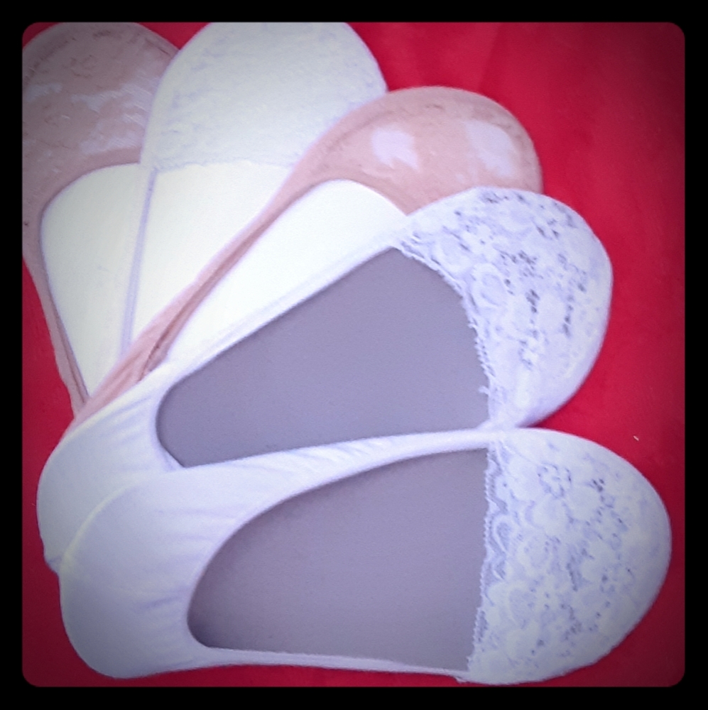 New. 5 pairs of lace slip socks.